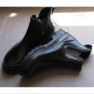 Benesto Ankle Rainboots NWOT